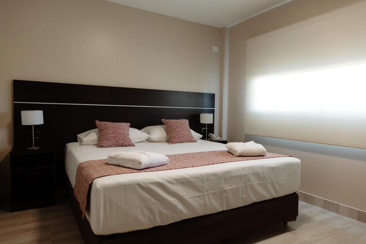 Hotel Batista Posadas Eksteriør billede